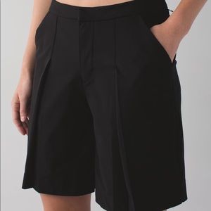 Lululemon Long Story Short in Black